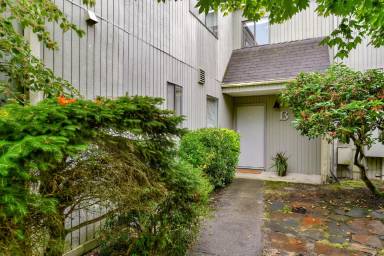Main picture of 8419 25th Ave SW