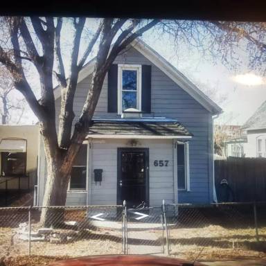 Main picture of 657 Galapago St