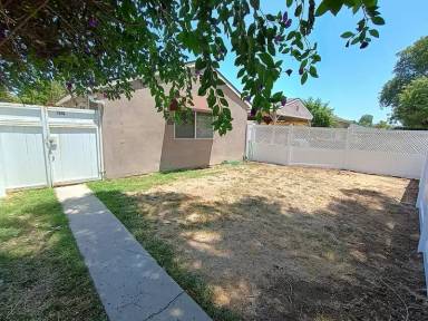 Main picture of 7046 Enfield Ave
