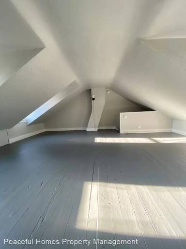 Main picture of 408 S Queen St
