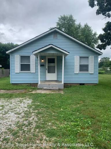 Main picture of 1706 W Hovey St