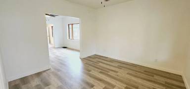 Main picture of 223 Parade St