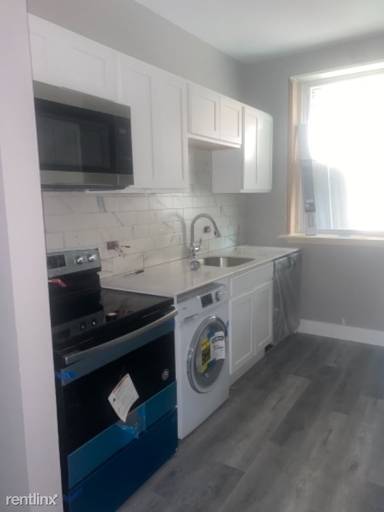 Main picture of 364 E 53rd St