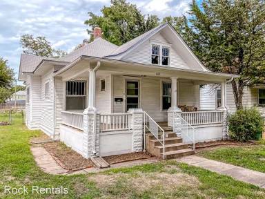 Main picture of 410 E 6th Ave