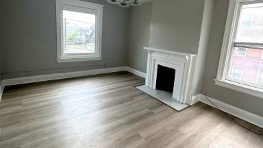 Main picture of 2201 Burnet Ave