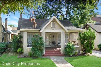 Main picture of 1501 Paul W Bryant Dr