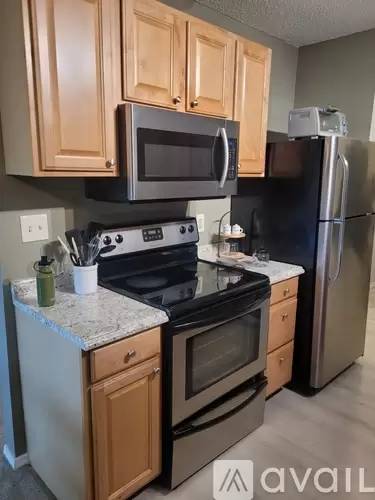 Main picture of 10 S Cove Ave