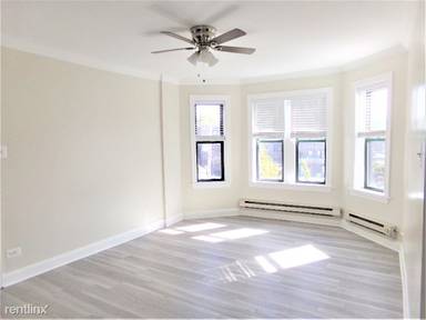 Main picture of 3839-45 N Greenview Ave