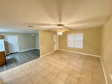 Main picture of 815 S 24th St