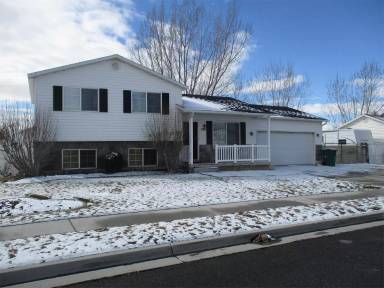 Main picture of 1501 W 300 S