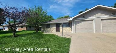 Main picture of 710 Tamerisk Dr
