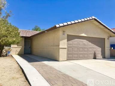 Main picture of 68180 Calle Azteca