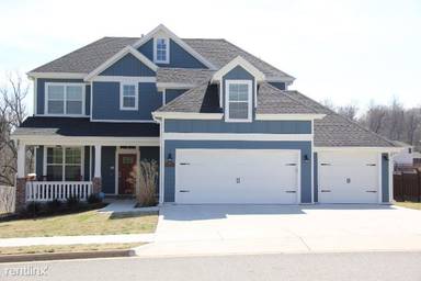 Main picture of 903 Chancery Ln