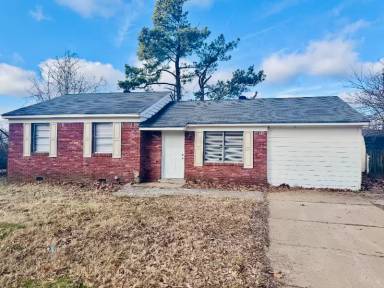 Main picture of 1530 Bennington Cv