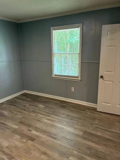 Main picture of 916 East Raleigh Boulevard - E