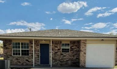 Main picture of 4411 Kemper St