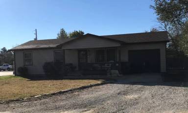 Main picture of 1010 W 12th St