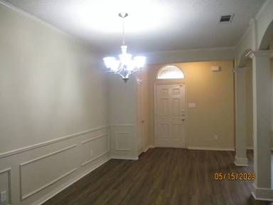 Main picture of 5900 Silverpoint Ct