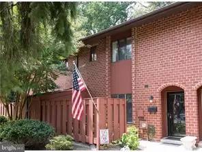 Main picture of 802 Worthington Dr