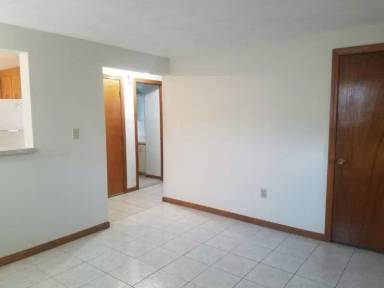 Main picture of 76 Pitcairn St