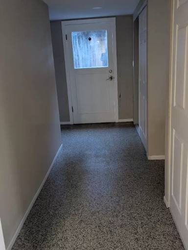 Main picture of 943 Dearborn Ave