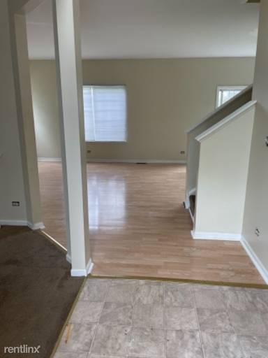 Main picture of 260 Gregory M Sears Dr