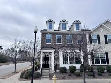 Main picture of 136 Spring Pine Ln