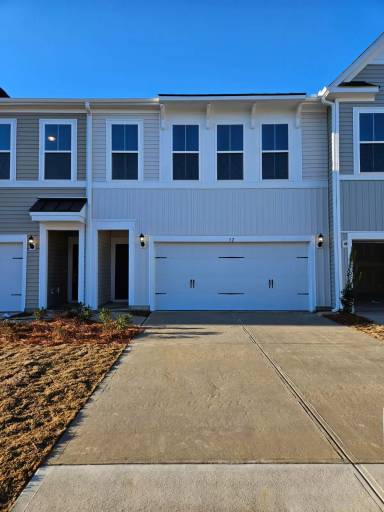 Main picture of 32 Ripple Way