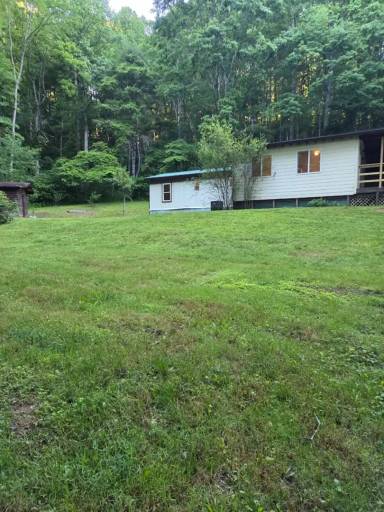 Main picture of 431 Joe Mountain Rd