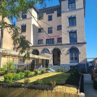Main picture of 2344 Prospect Ave E