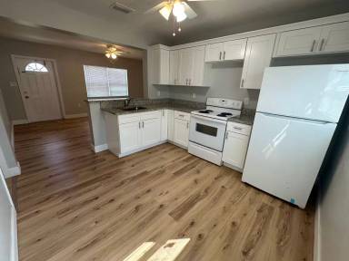 Main picture of 2133 2nd Ave SE