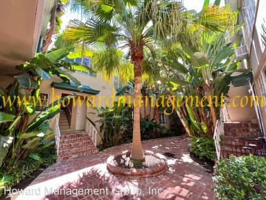 Main picture of 6536 Franklin Ave