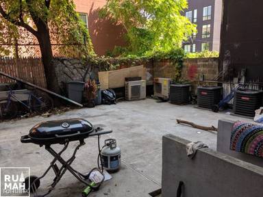 Main picture of 2 Stanwix St