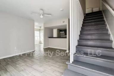 Main picture of 7721 S Coronet Ct