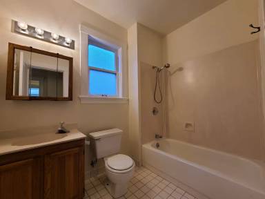 Main picture of 1400 Washington St