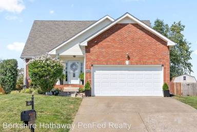 Main picture of 1437 Cedar Springs Cir