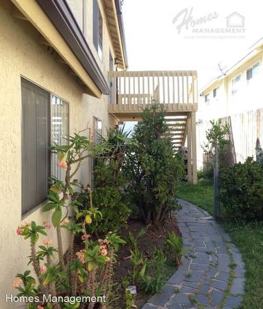 Main picture of 420 W 6th Ave