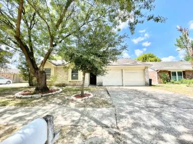 Main picture of 16222 Dew Drop Ln