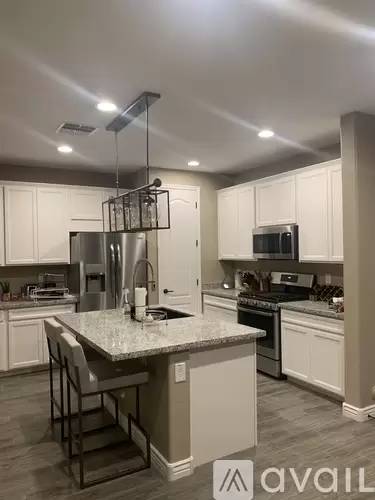 Main picture of 2930 E Sunland Ave