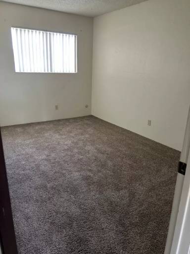 Main picture of 1121 Lloyd St