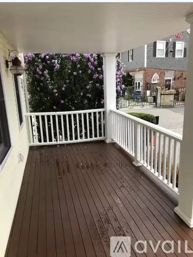 Main picture of 4 Blaney St