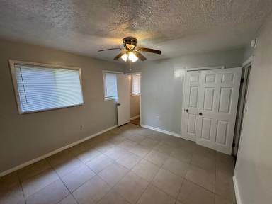 Main picture of 2716 Woodside Dr