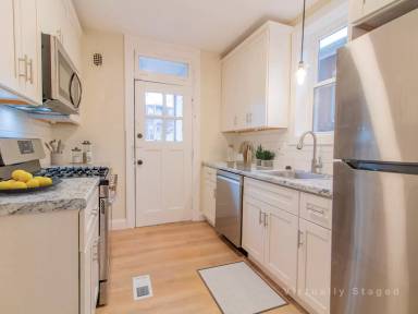 Main picture of 3959 Potomac St