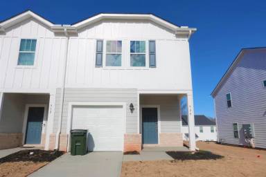 Main picture of 604 Millwright Way
