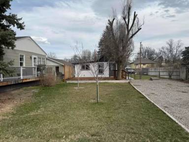 Main picture of 307 1st Ave E