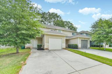 Main picture of 914 Shady Ln