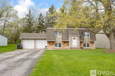 Main picture of 4608 Washington Square Dr