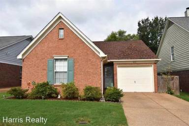 Main picture of 811 Pecan Gardens Cir E