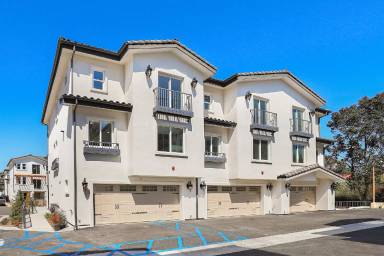 Main picture of Meridian At Phillips Ranch Townhomes