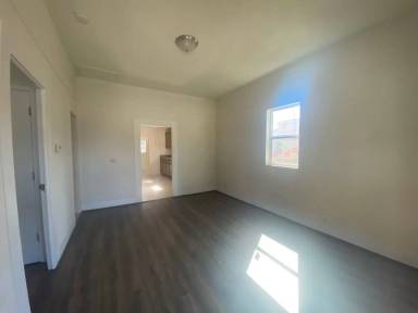 Main picture of 429 W Florinda St
